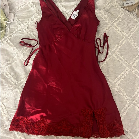 Princess Polly Dresses & Skirts - New princess polly dress